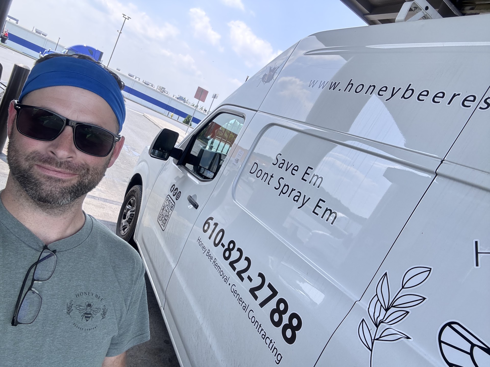 Bee Removal Service in Reading